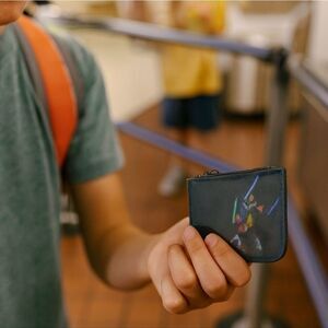 Star Wars Mini Zipper Credit Card- Money- Coin Wallet NWOT